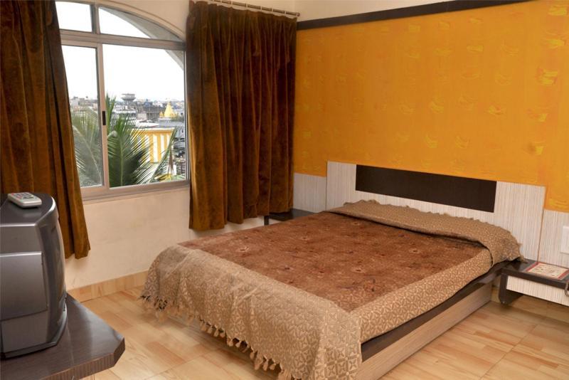 Sharan Otel Shirdi Dış mekan fotoğraf