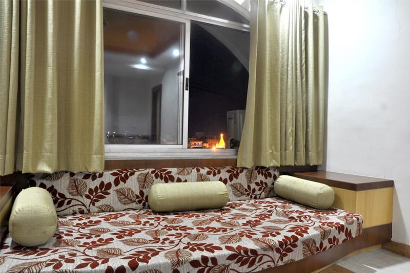 Sharan Otel Shirdi Dış mekan fotoğraf