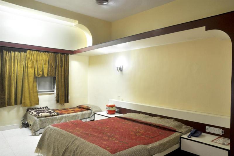 Sharan Otel Shirdi Dış mekan fotoğraf